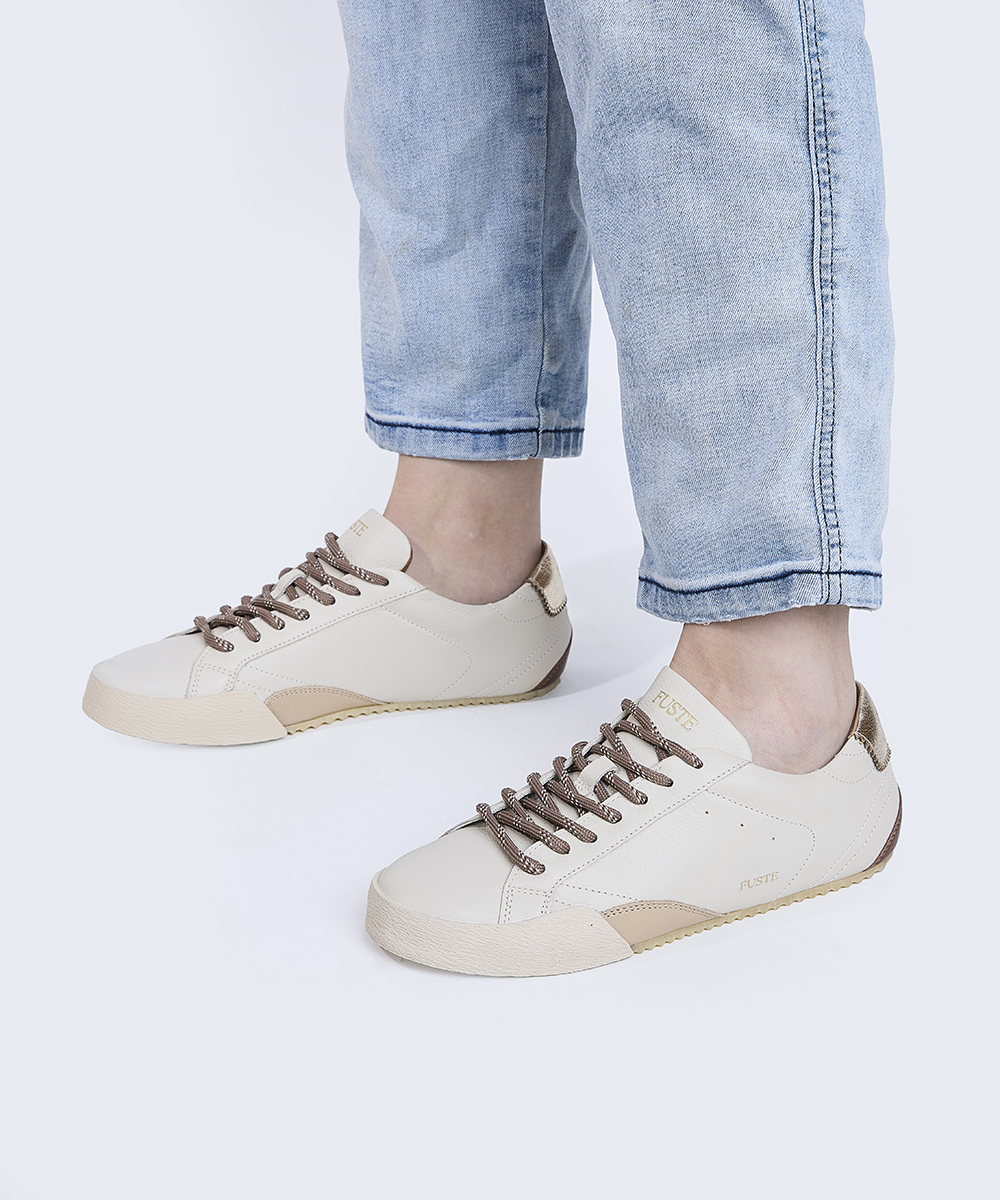 Monday Brunch Off White — Zapatilla blanca de cuero mujer 4