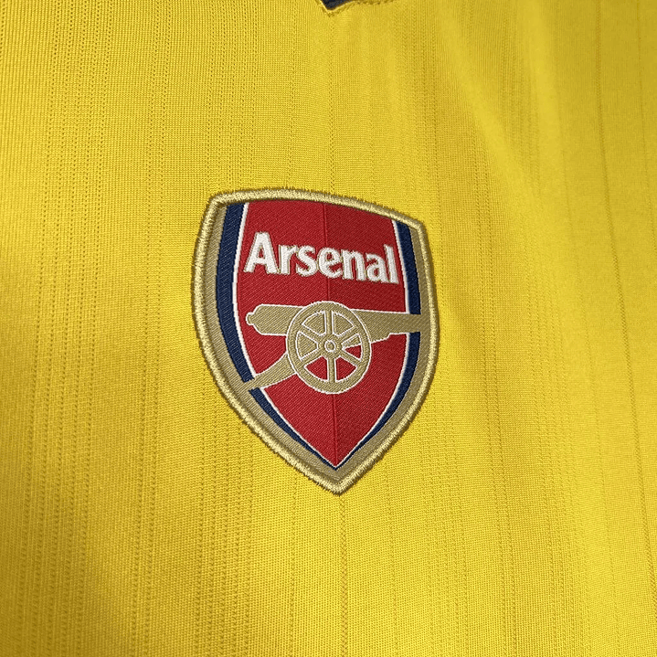 Arsenal Away Season 2005 - 06 3