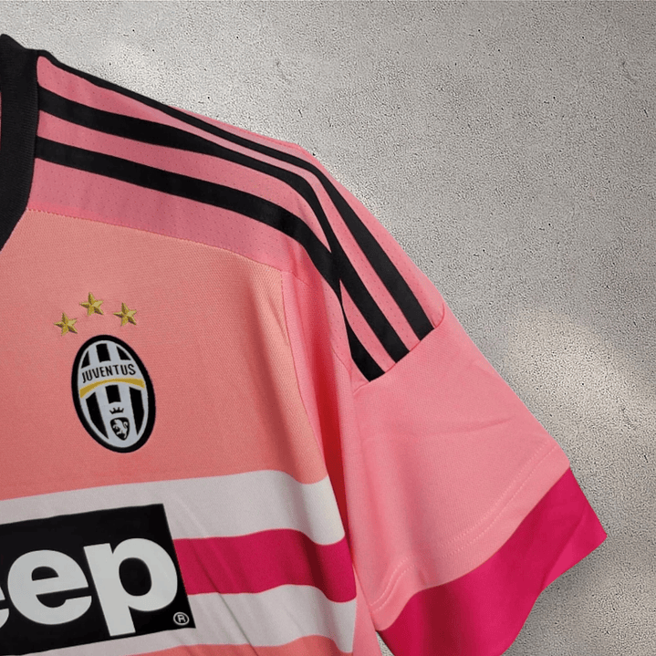 Juventus Away Season 2015/16 4