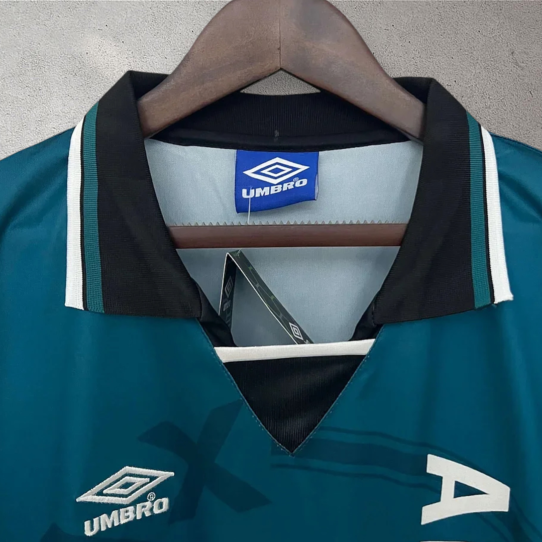 Ajax Away Season 1995/96 4