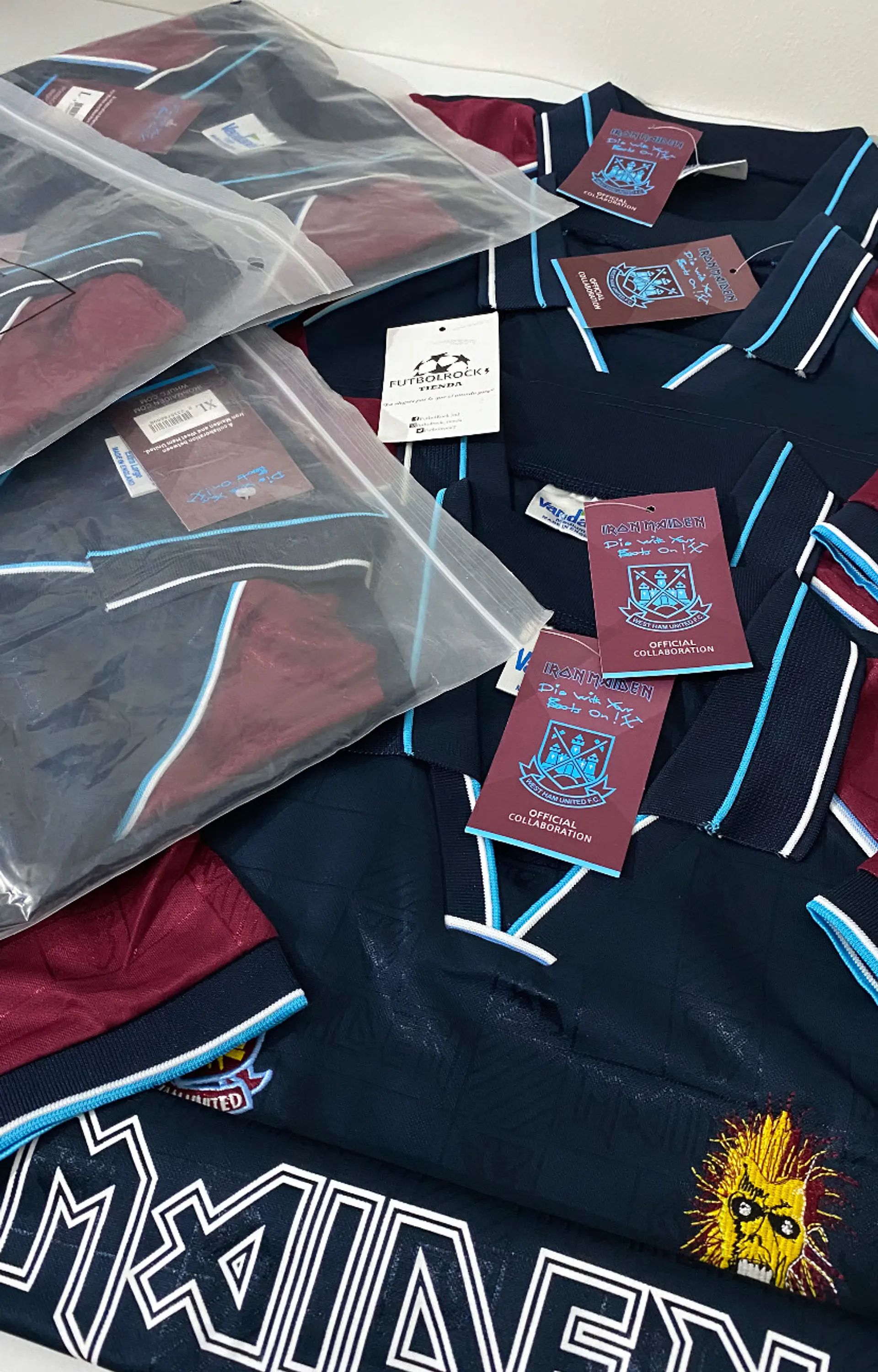 CAMISETA IRON MAIDEN-WEST HAM 1