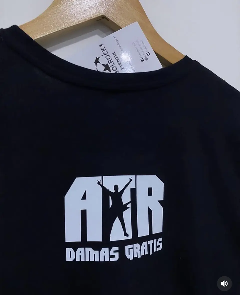 merch damas gratis 40