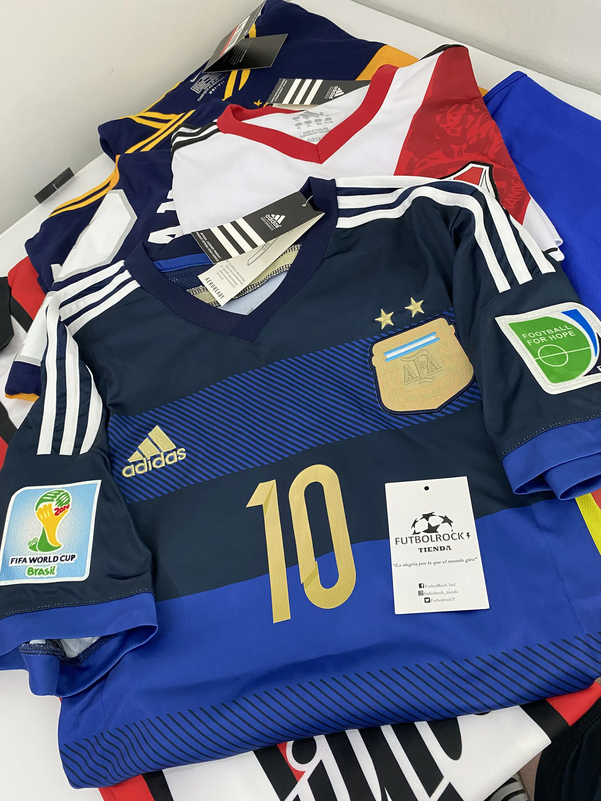 CAMISETA ARGENTINA RETRO 2014 VISITANTE 4