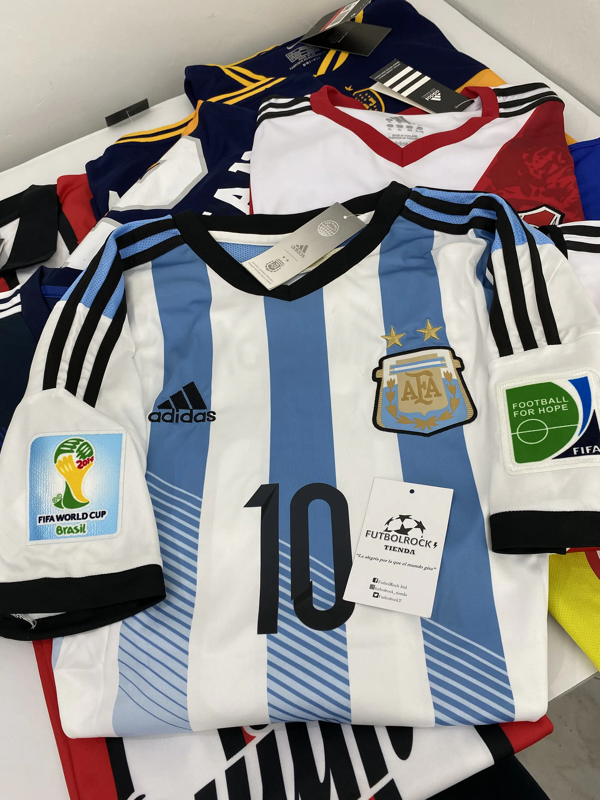CAMISETA ARGENTINA RETRO 2014 TITULAR 4