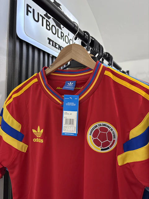 COLOMBIA RETRO 90 VISITANTE