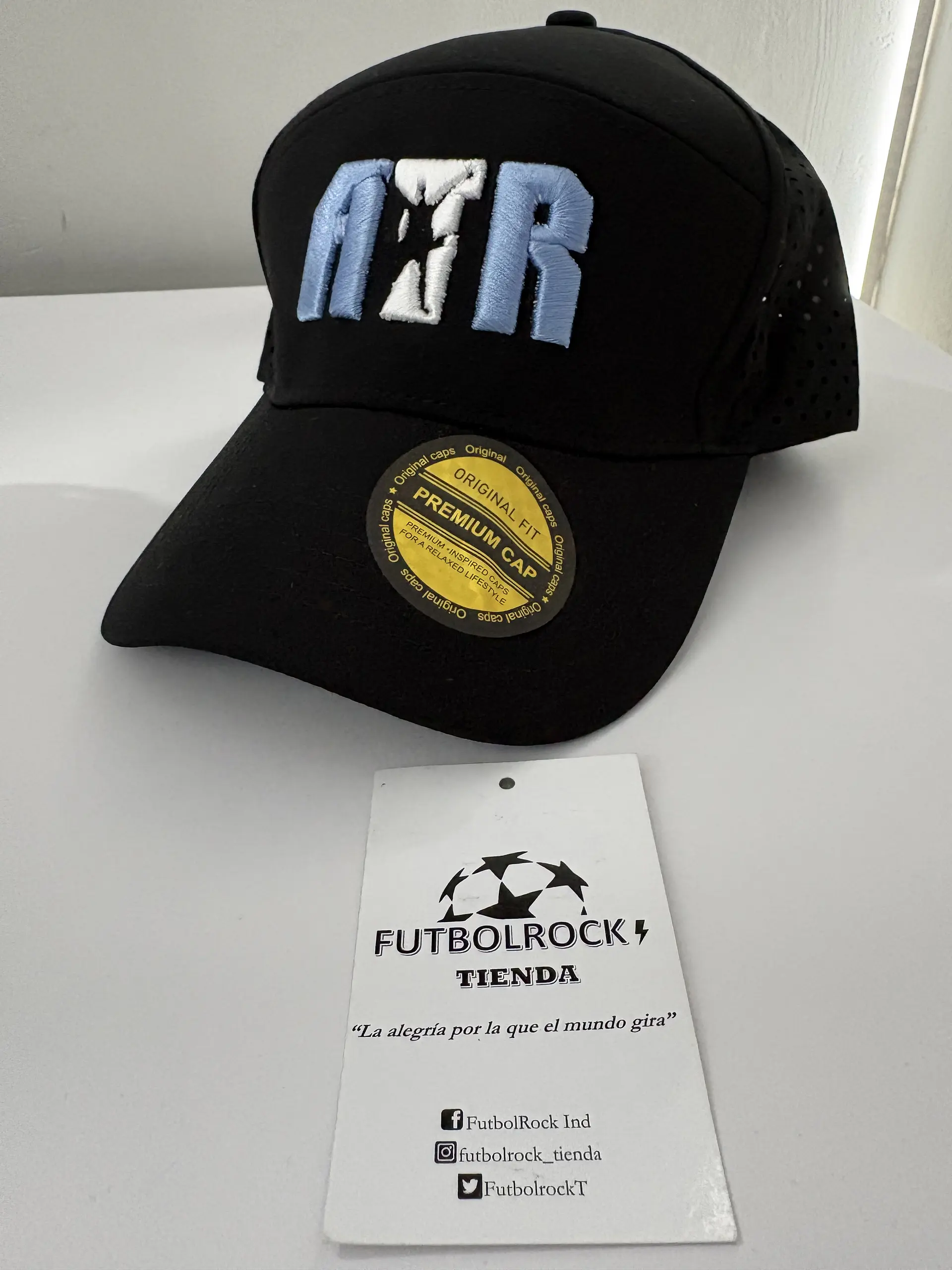 Gorra Damas Gratis -bordado 3D 2