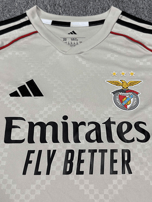 Kit Criança Benfica Alternativa bege 25/26
