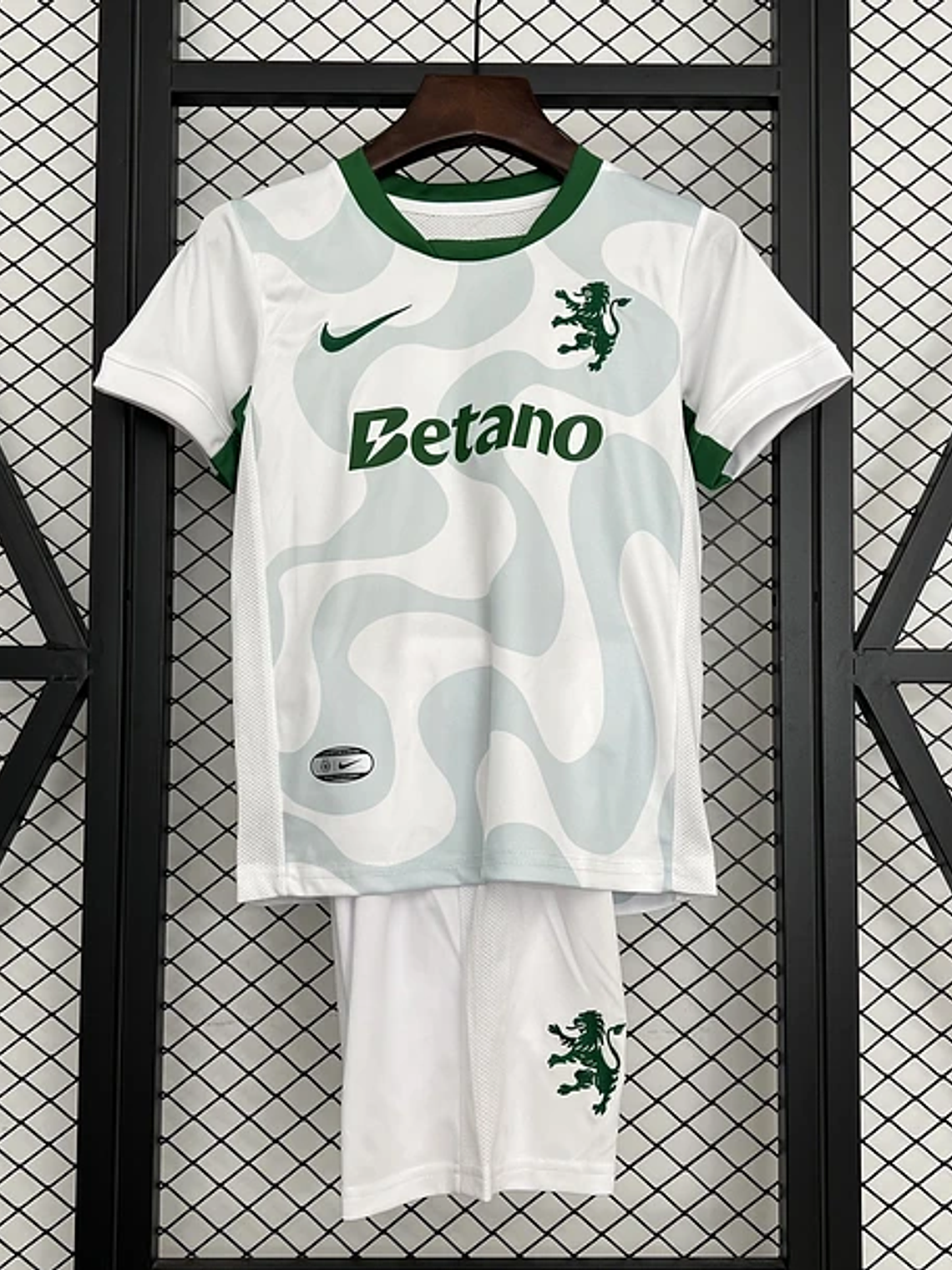 Kit Criança Sporting Alternativo 25/26 1