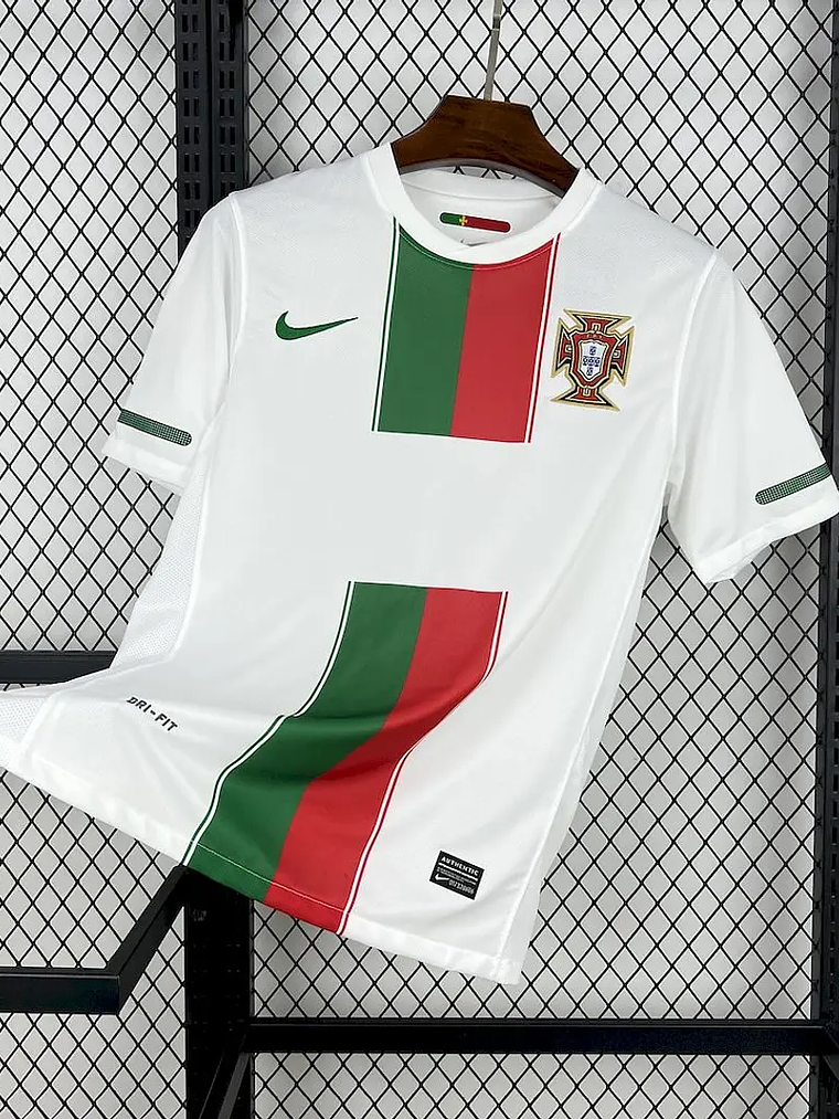 Portugal Away 2010 2