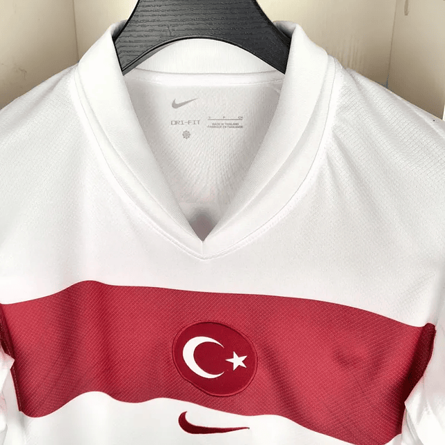 Camisola TURQUIA I EURO 2024 VERSÃO ADEPTO Homem c/ Personalização Grátis 3