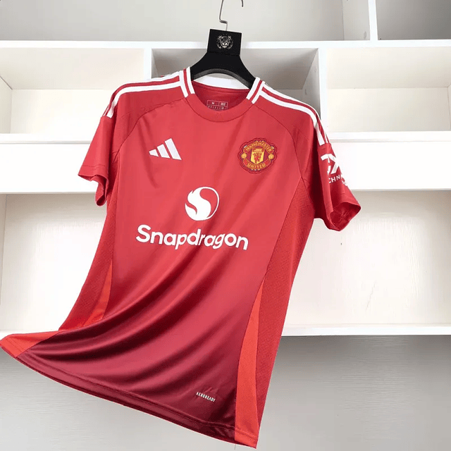 Manchester United 2024-25 jersey Home FAN VERSION - With customization offer Name + Number 3