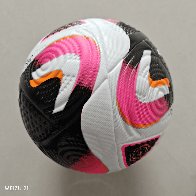 Bola de Futebol Adidas Conext 24 Pro - Tamanho Oficial Nr 5 16