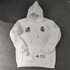 Sweater Hoodie Real Madrid - Marvel: Estilo e Conforto para Fãs de Futebol e Super-Heróis 5