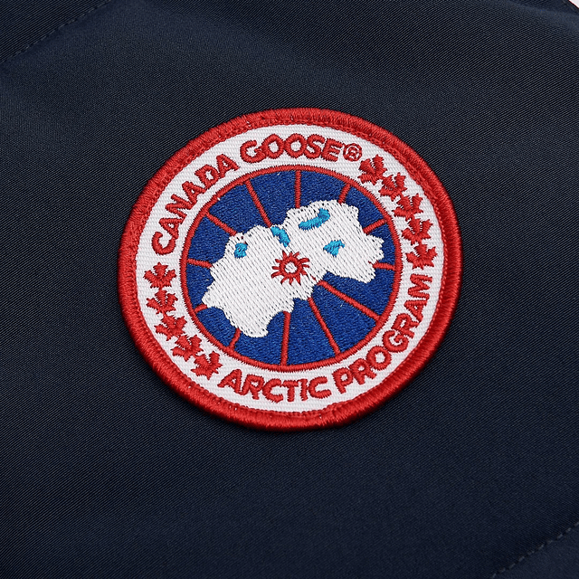 Colete CANADA GOOSE Royal Blue MIST: Sofisticação e Calor para Dias Frios 4