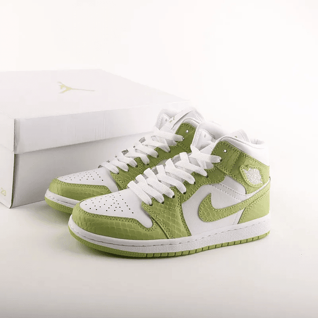 Ténis Feminino Nike AJ 1 Retro High: O Clássico Air Jordan com Estilo Feminino 19