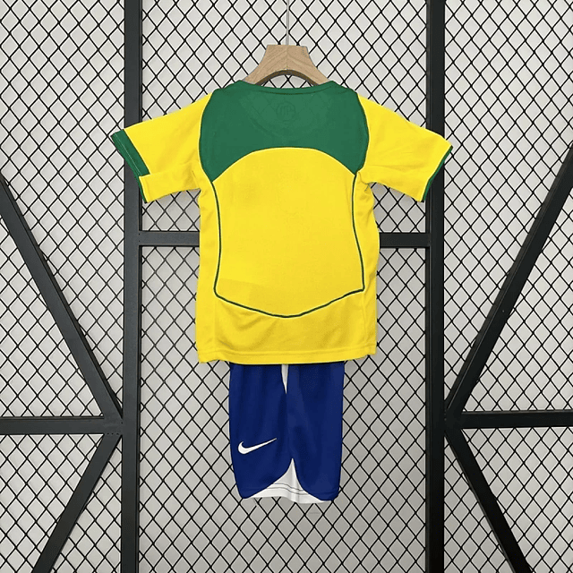 Kit Retro Brasil 2004/2006 Infantil – A Magia do Futebol Brasileiro 2