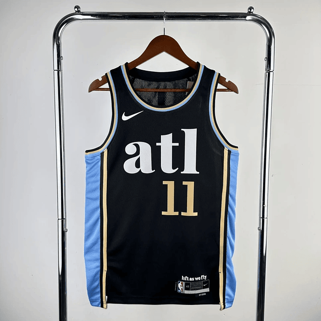 Camisola NBA Masculina Trae Young Atlanta Hawks Team 2024 - Edição City (Preta) 1