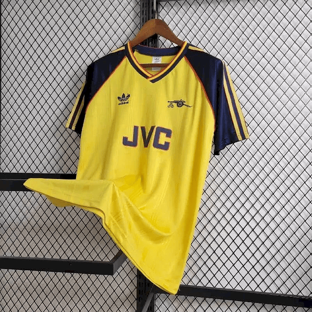 Camisola Retro Arsenal 1988/89 Away – Um Ícone do Futebol 3