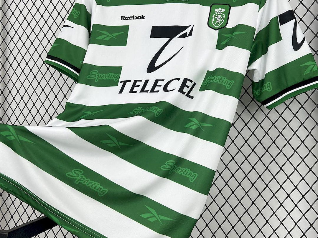 Sporting CP Retro Home Shirt from the 1999/00 season 3