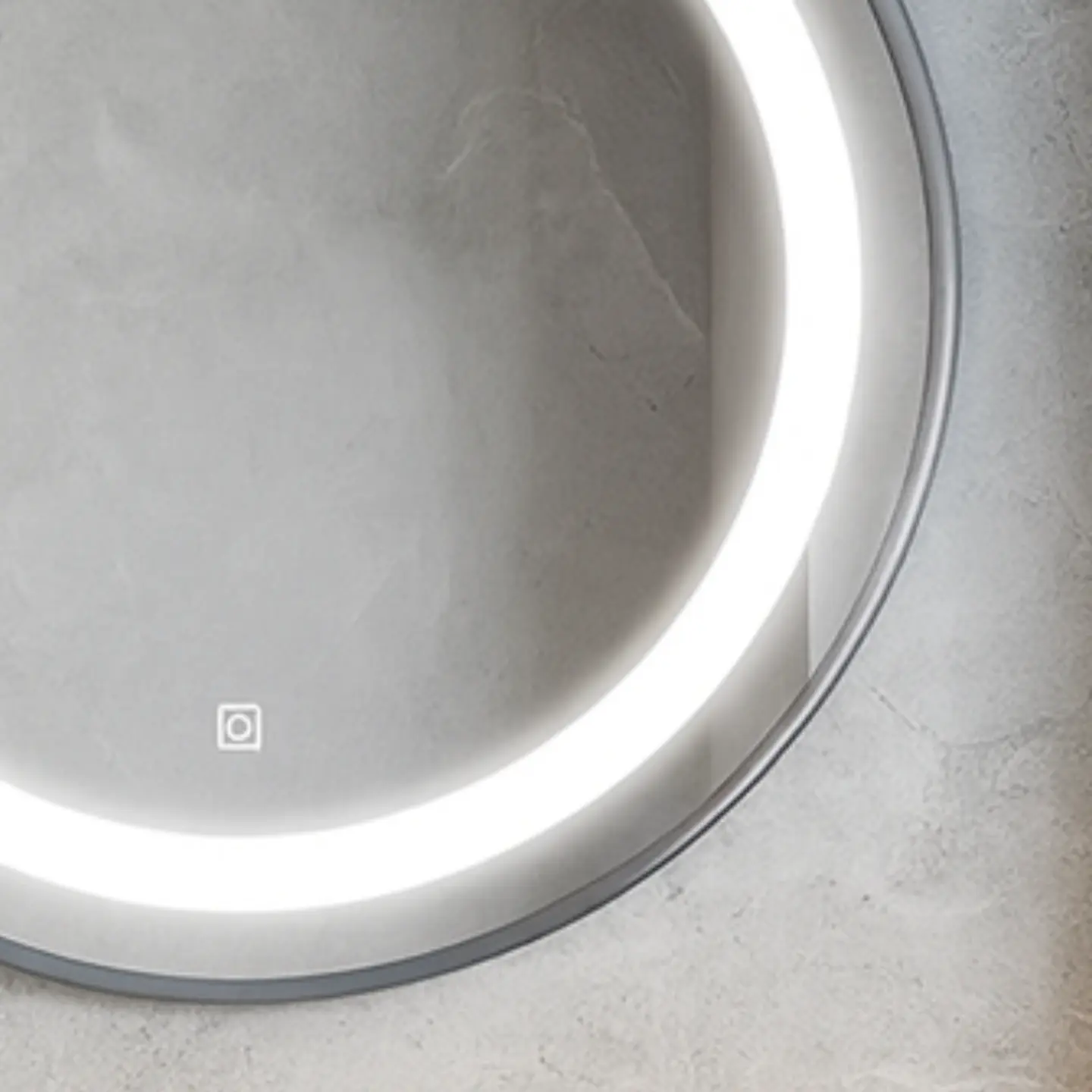 Espejo LED de Pared Redondo con Marco Plateado  3