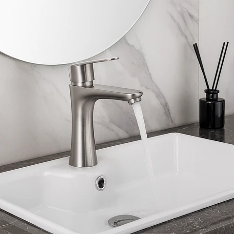 Llave de Baño Moderno de Bronce Satinado