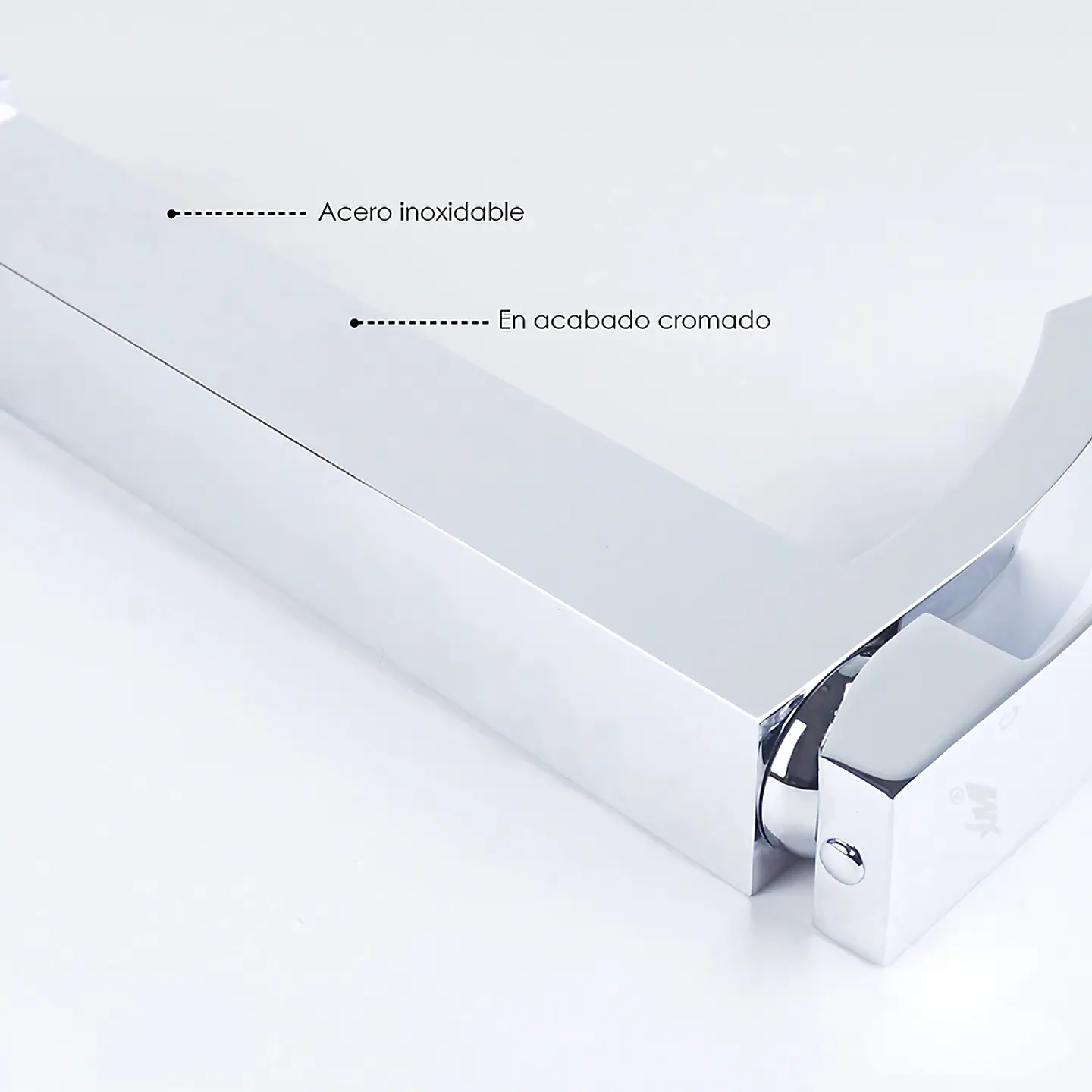 Llave de Baño de Agua fría Elegante en Acero Inoxidable Cromado 3
