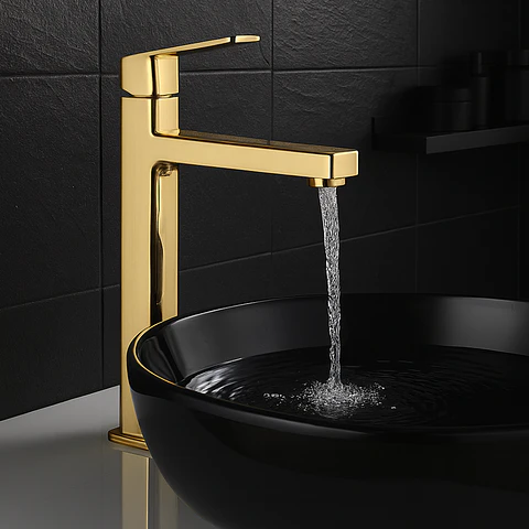 Llave de Agua Fría para Baño de Metal Dorado Brillante