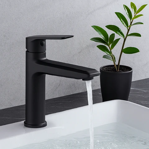 Llave de Agua Fría de Bronce Negro Mate Moderna 