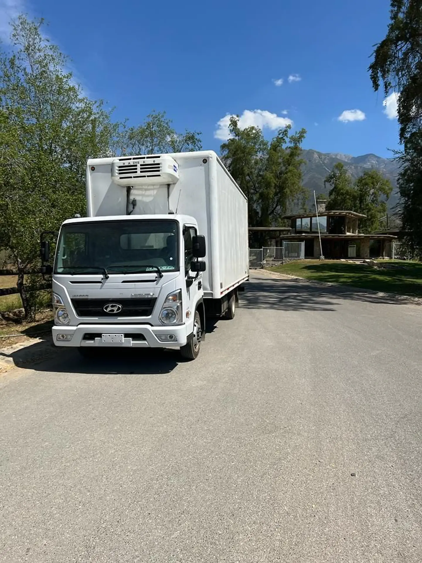 Camión Hyundai Ex9 2022  4