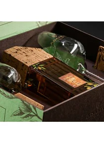 Gin Adamus Organic Signature Edition 2023 Gift Box Personalizado