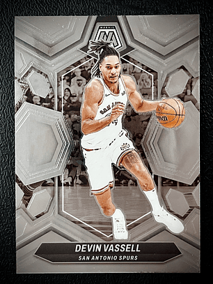 Devin Vassell-base card