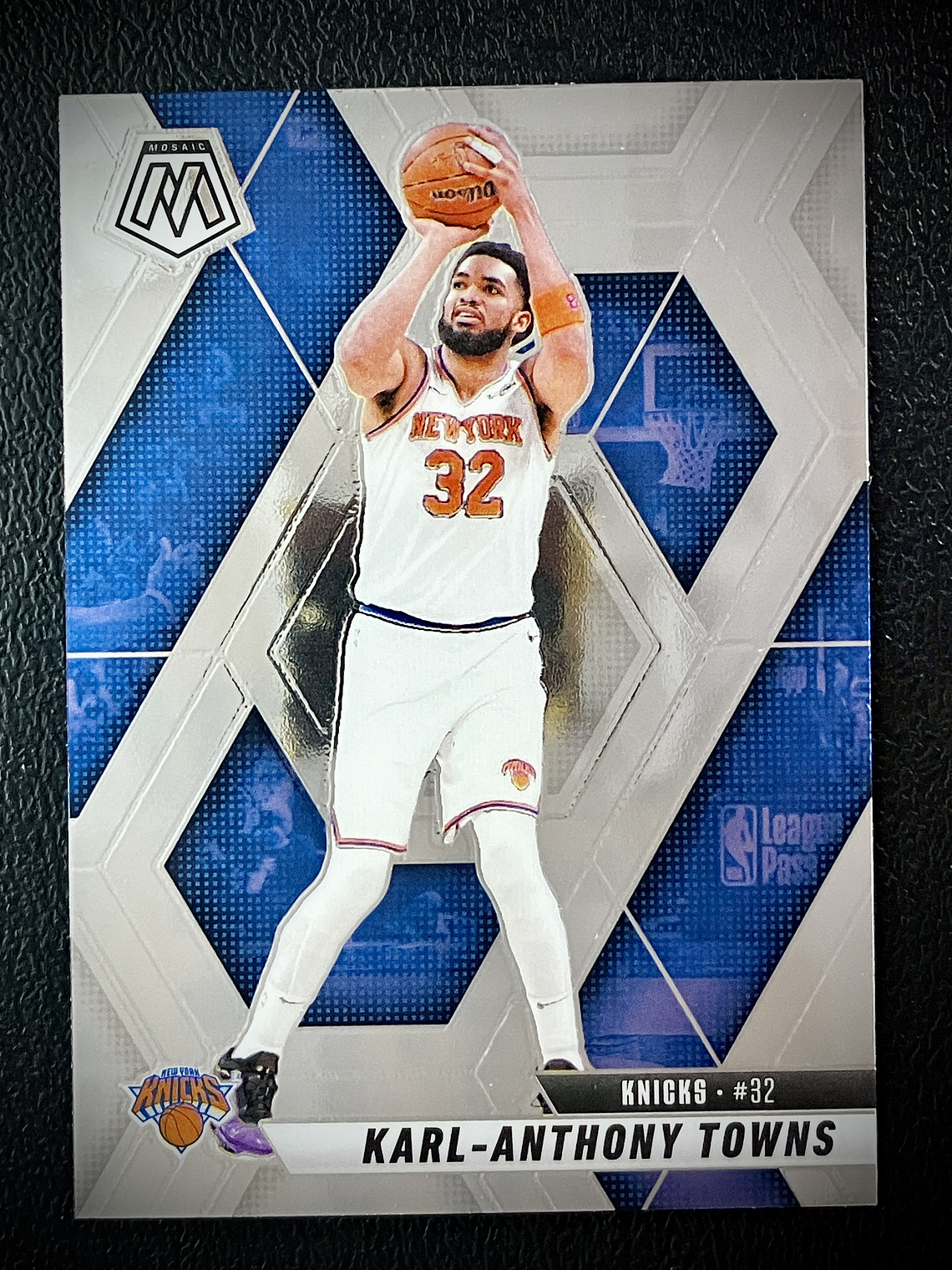 Karl-Anthony Towns Sport Card  1
