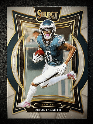 DeVonta Smith Base Card