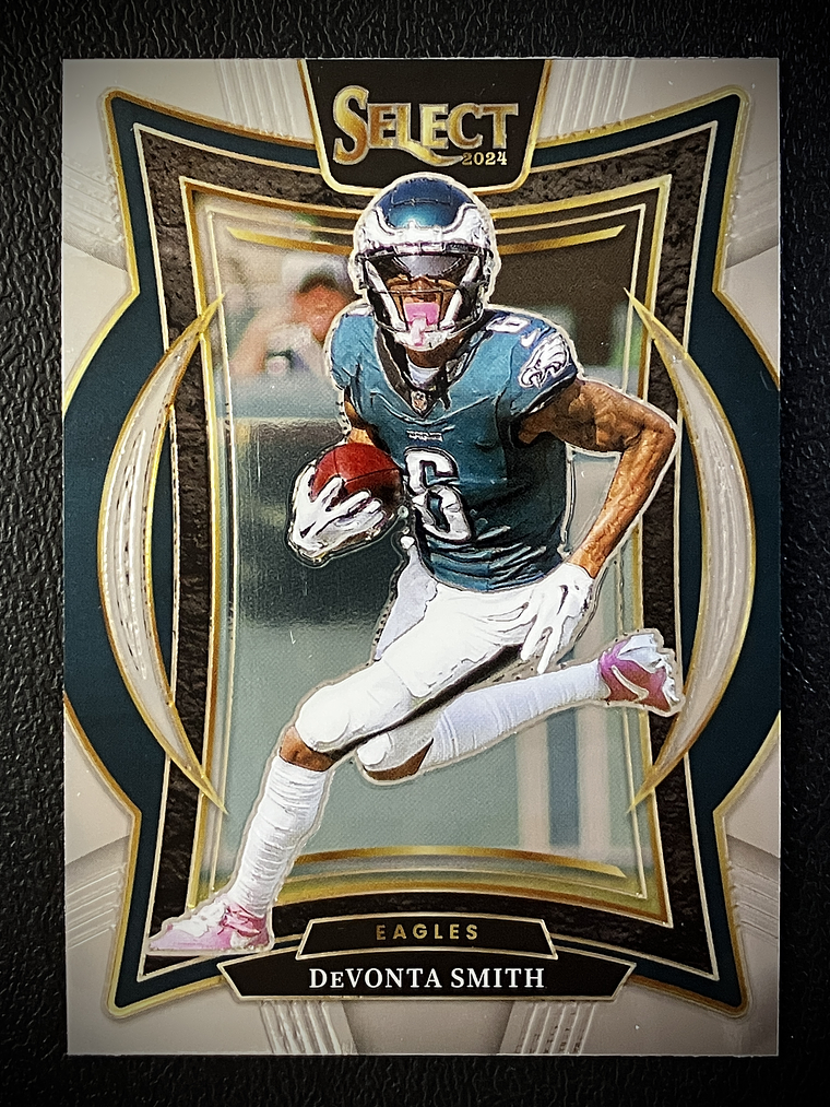 DeVonta Smith Base Card 1