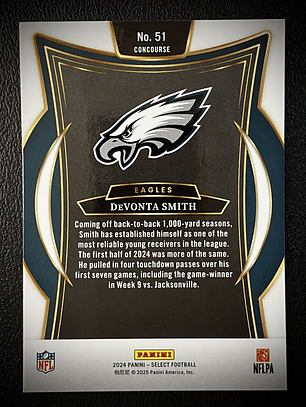 DeVonta Smith Base Card