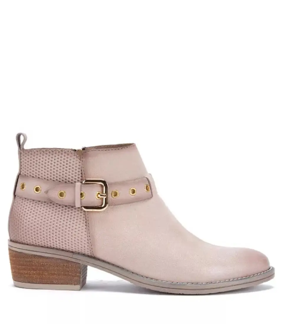 Bootie Gina Arena 1