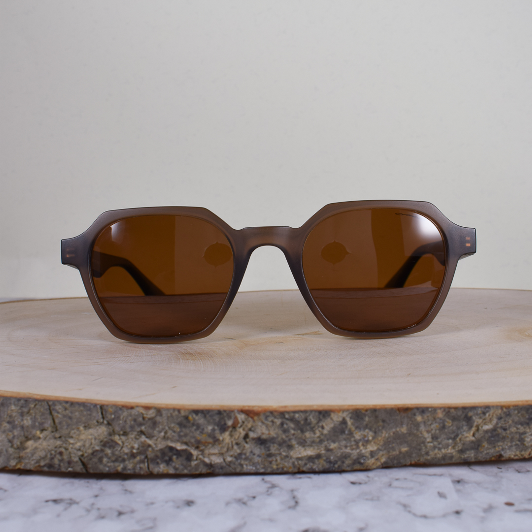 Oakle RB7101 C42 TR90 Hexagonal Cuadrada Café Mate Sol Flex