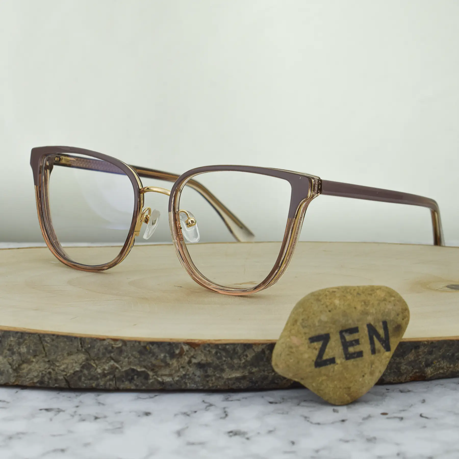 ZEN 81503 C7 TR90 Agatada Cuadrada Bicolor Café crema y Traslucido Aro Escarchado 