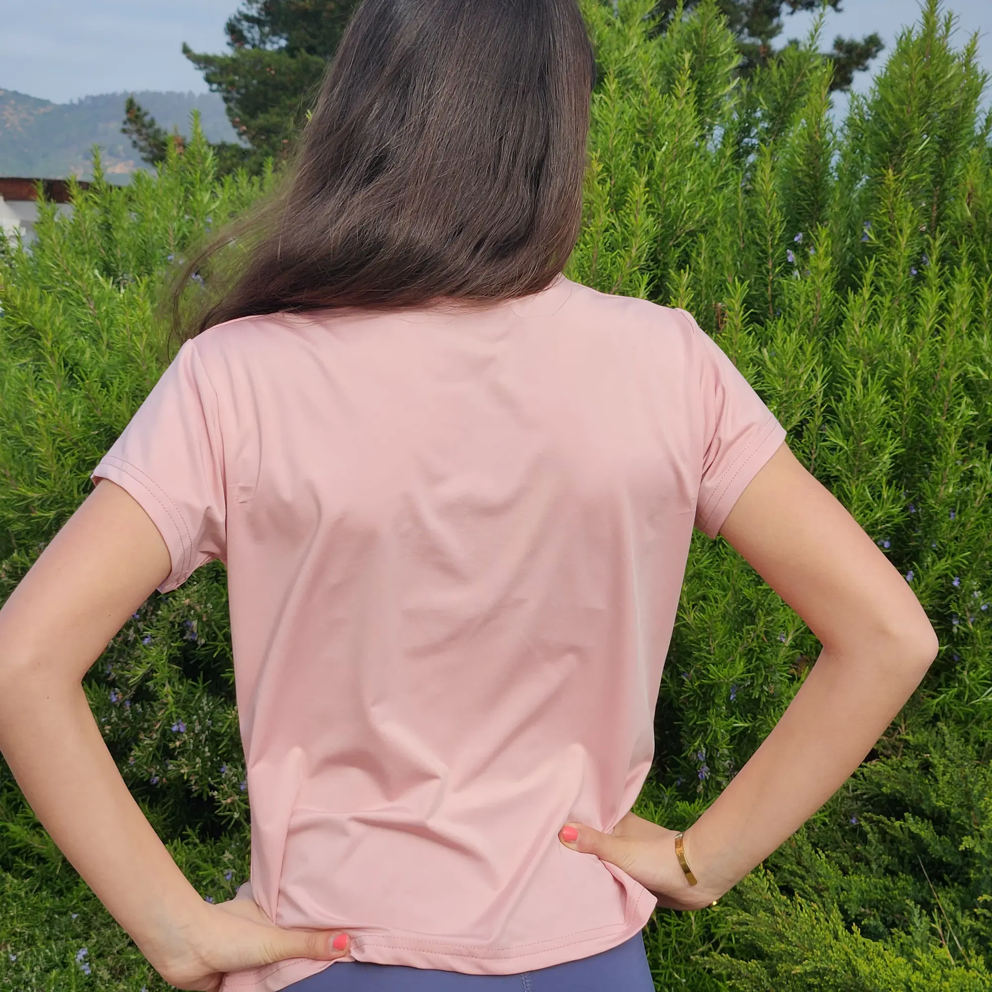 Polera Deportiva Manga Corta Niña Rosa Palo 2