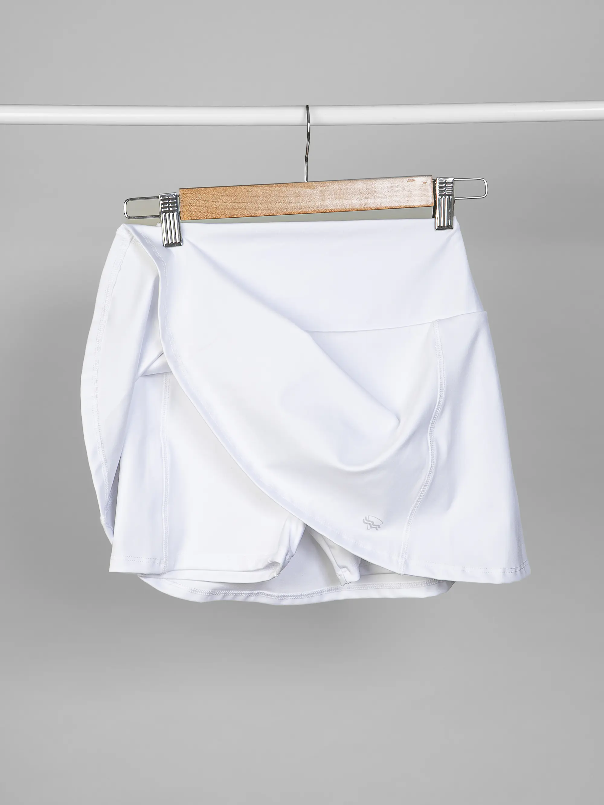 Falda Deportiva Niña Blanca 3