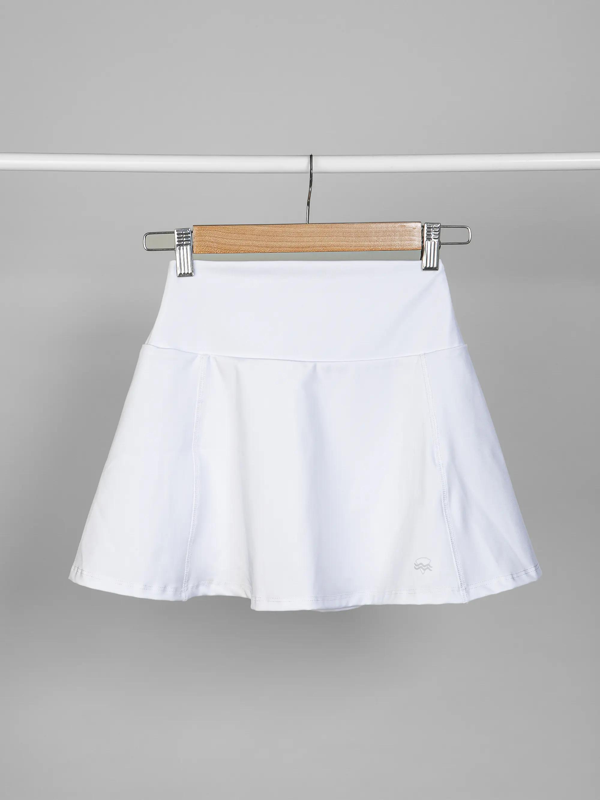 Falda Deportiva Niña Blanca 4