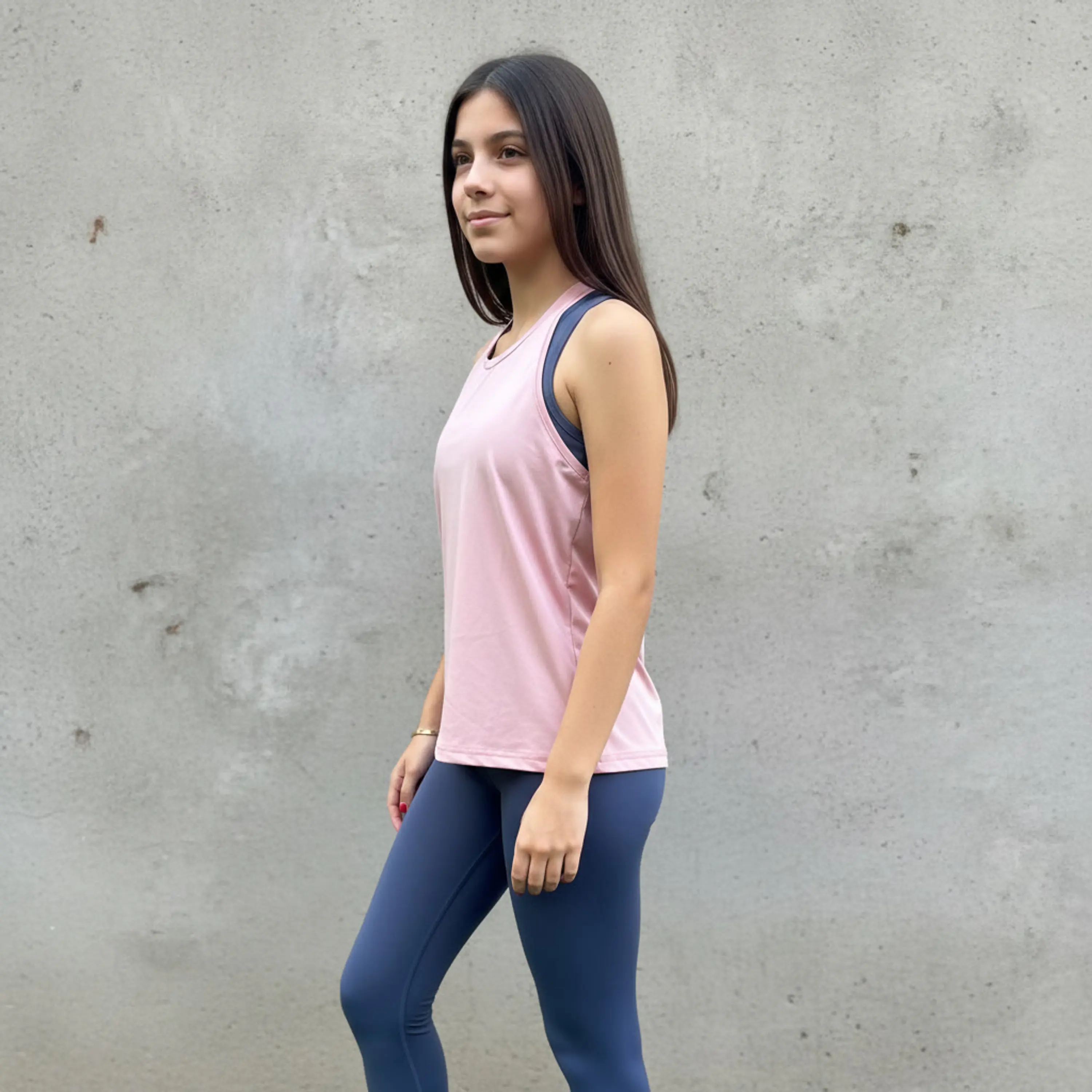 Polera Deportiva Sin Mangas Niña Rosa Palo 1