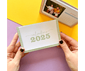 Arquivo Clendário de Mesa com Foto 2025 - tudo pra papelaria