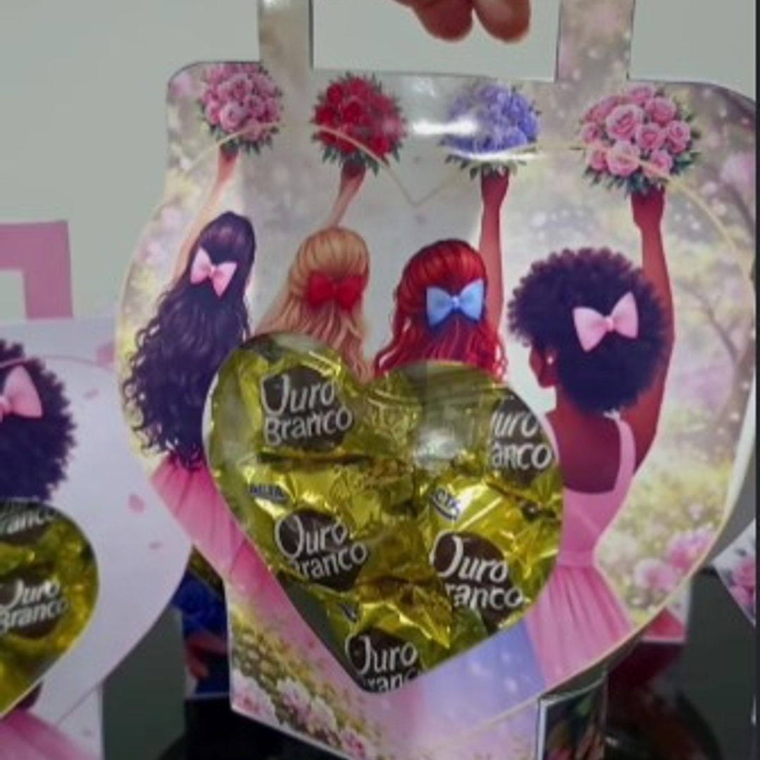 Arquivo Dia da Mulher Porta Chocolate Coração 1