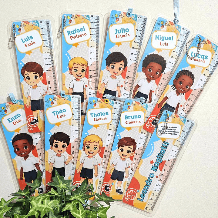 Arquivo Escolar Tabuada 4 Operações + Régua 9 Meninos  1