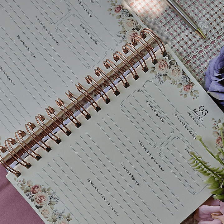 Arquivo Devocional Floral 2026 Wire-O  13