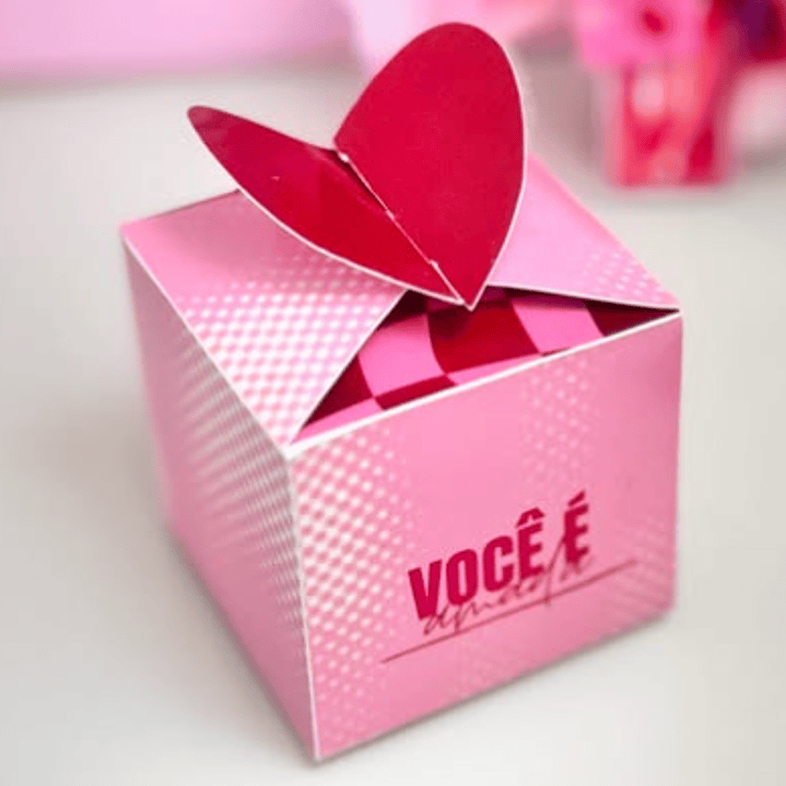 Arquivo Dia da Mulher Caixa Quadrada Coração 1