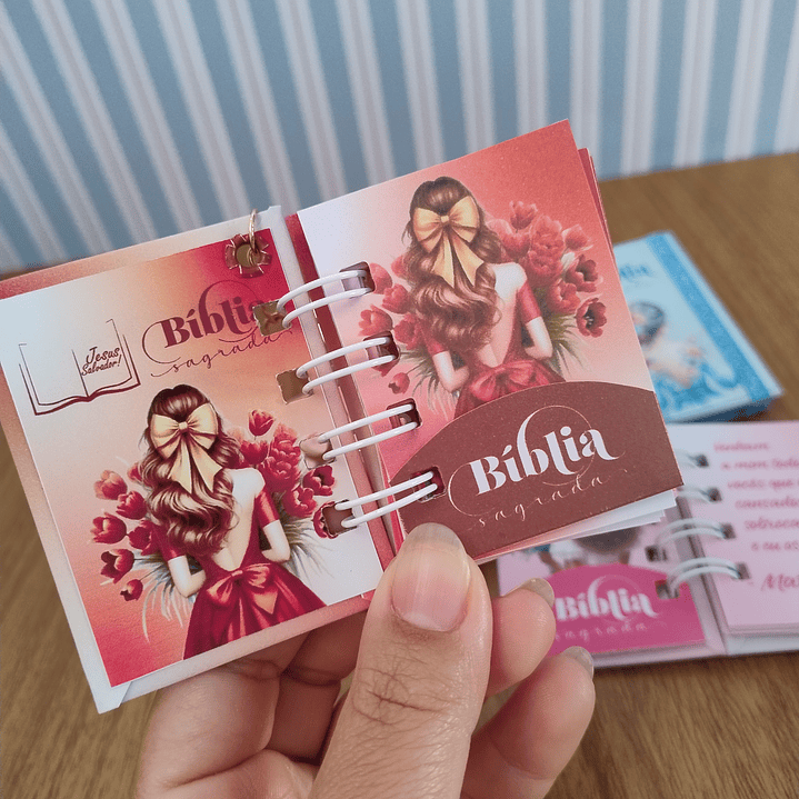 Arquivo Dia da Mulher Chaveiro Bíblia Floral 2