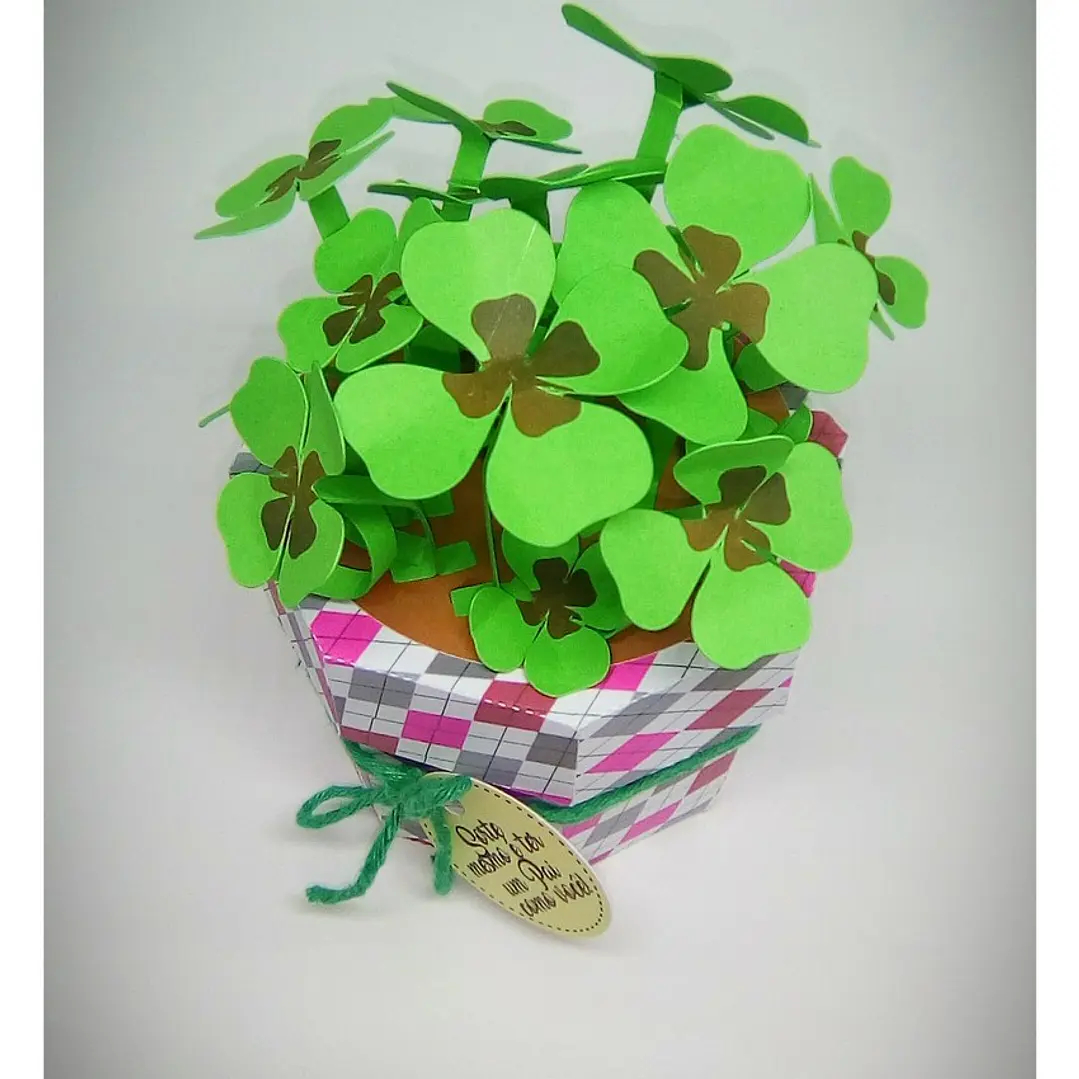 Arquivo de Corte Caixa Vaso Trevo da Sorte  1