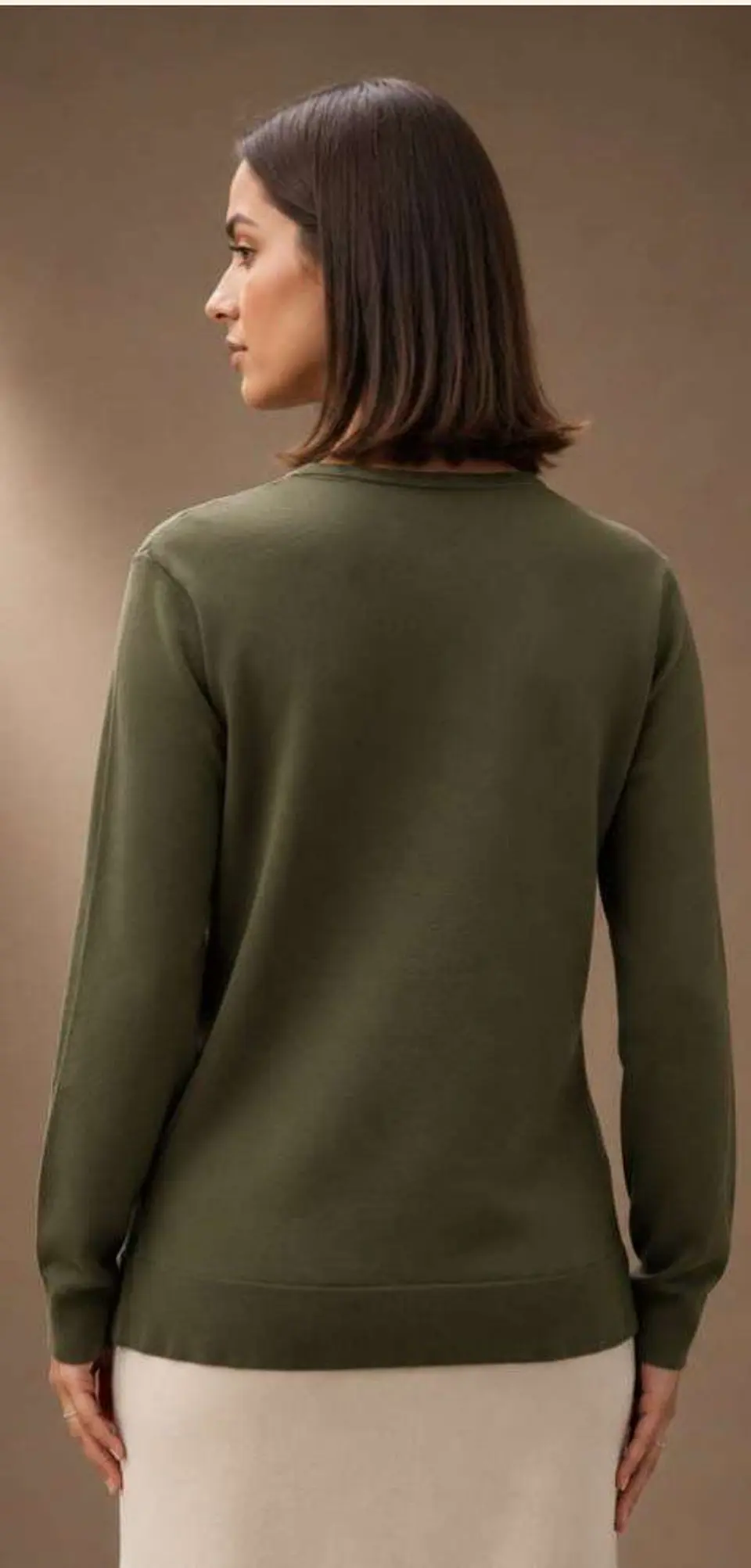 Camisola Knit com Abertura e Barra Dourada no Decote 3